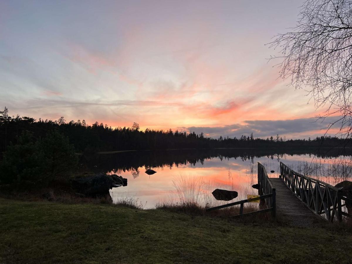 Kvarnsjoens Naturcamping Stuga 3 Sjotofta Esterno foto
